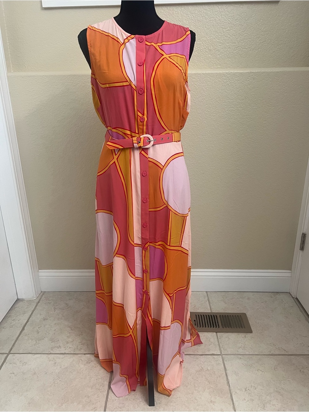 Donna Morgan Sleeveless Button-Front Maxi Dress in Pink & Orange